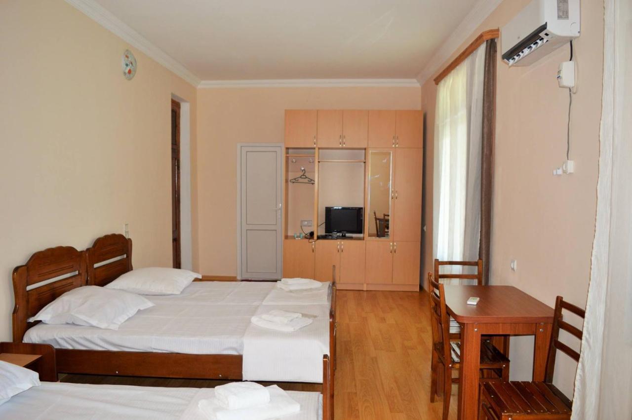 Hotel Tedi 크바렐리 외부 사진