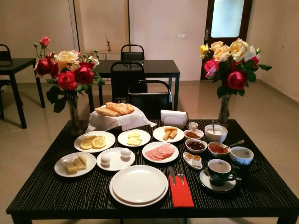 Hotel Tedi 크바렐리 외부 사진