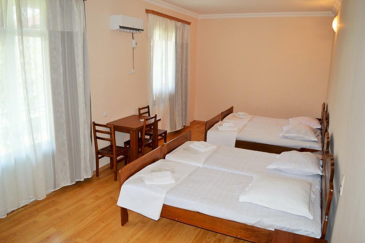 Hotel Tedi 크바렐리 외부 사진