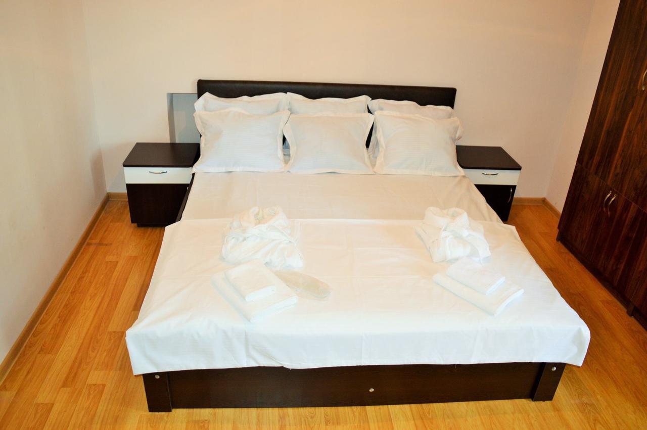 Hotel Tedi 크바렐리 외부 사진